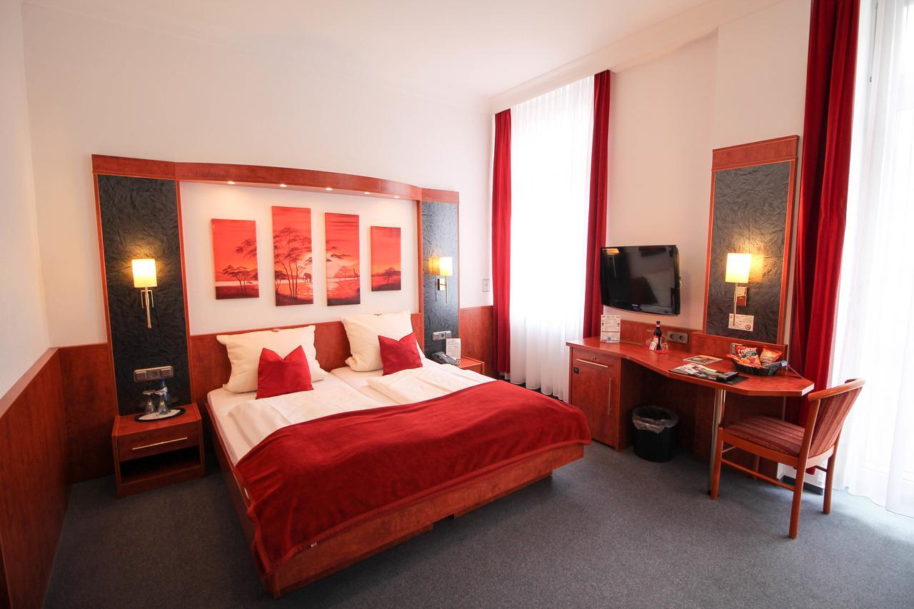 West An Der Bockenheimer Warte Hotel 3*