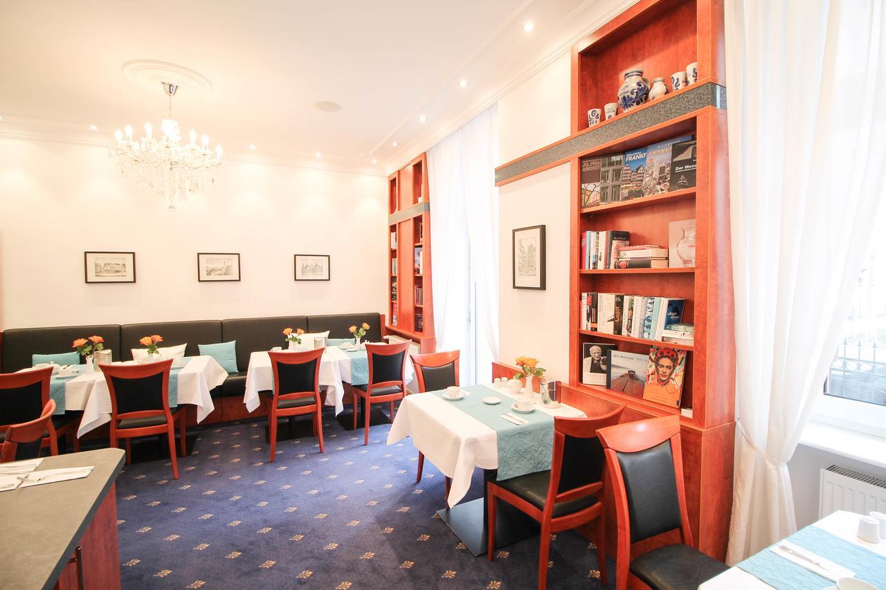 West An Der Bockenheimer Warte 3*